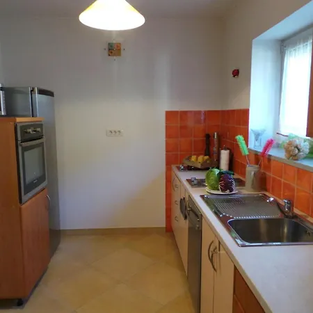 Apartment Superb With Sea Views - One Bedroom With Balcony